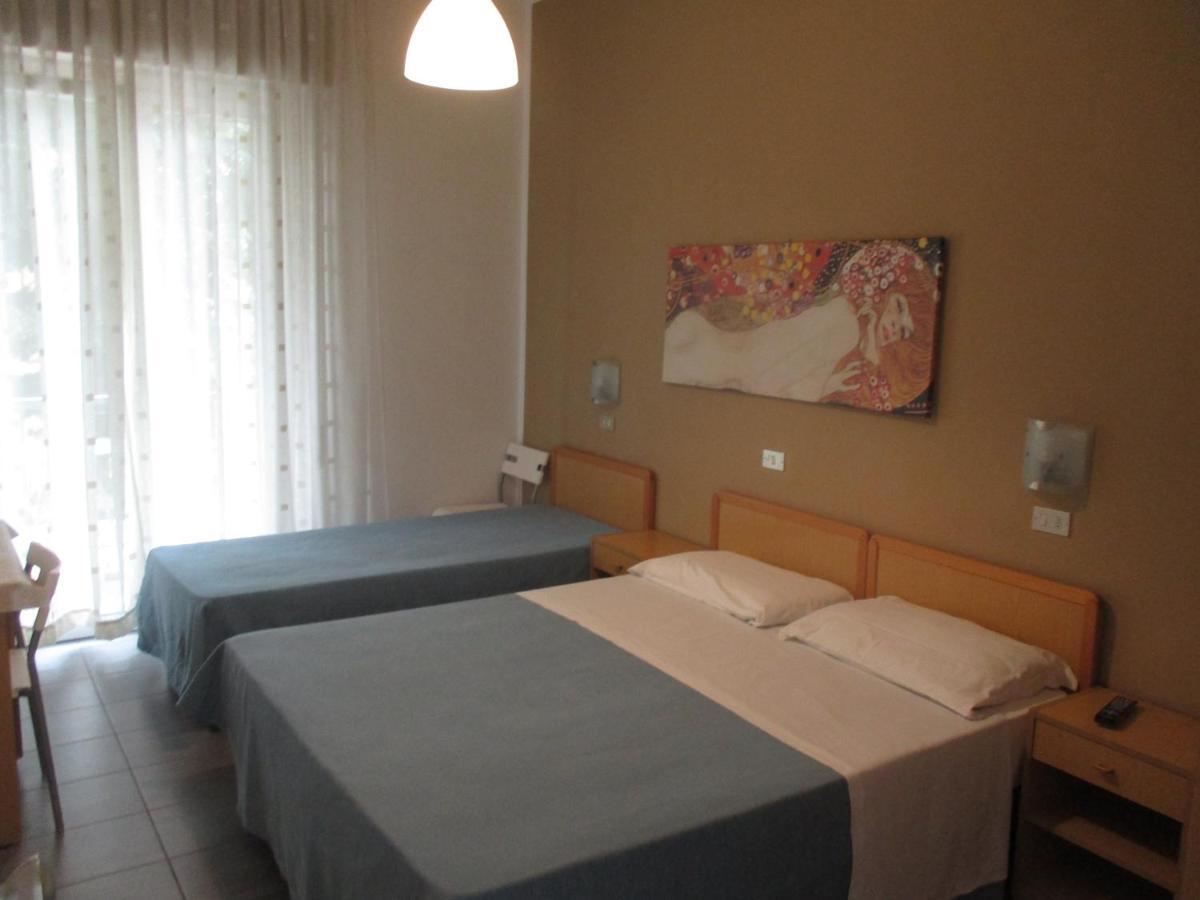 Hotel Abamar ริมินี ภายนอก รูปภาพ