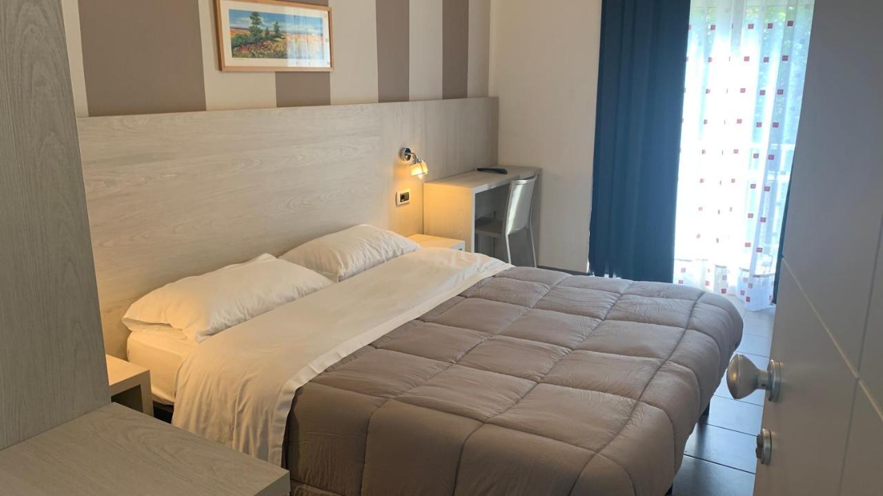 Hotel Abamar ริมินี ภายนอก รูปภาพ